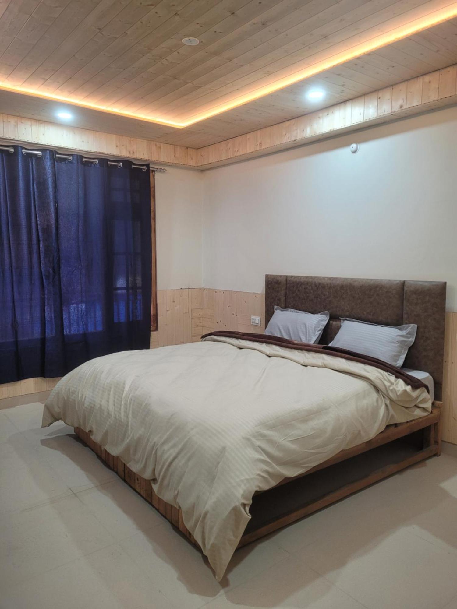 Whoopers Hostel Kasol Exteriér fotografie