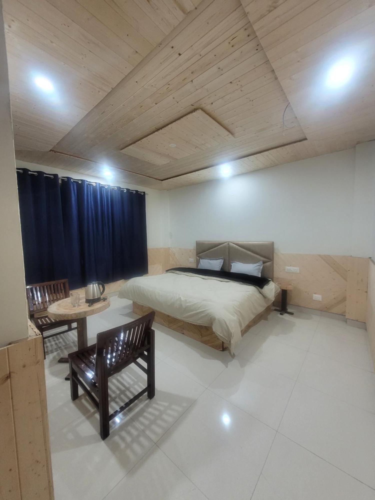 Whoopers Hostel Kasol Exteriér fotografie