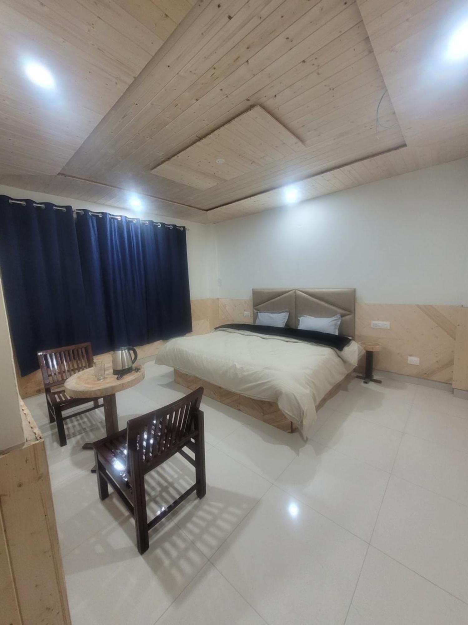 Whoopers Hostel Kasol Exteriér fotografie
